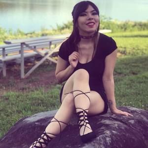 Meet your Posher, Julia